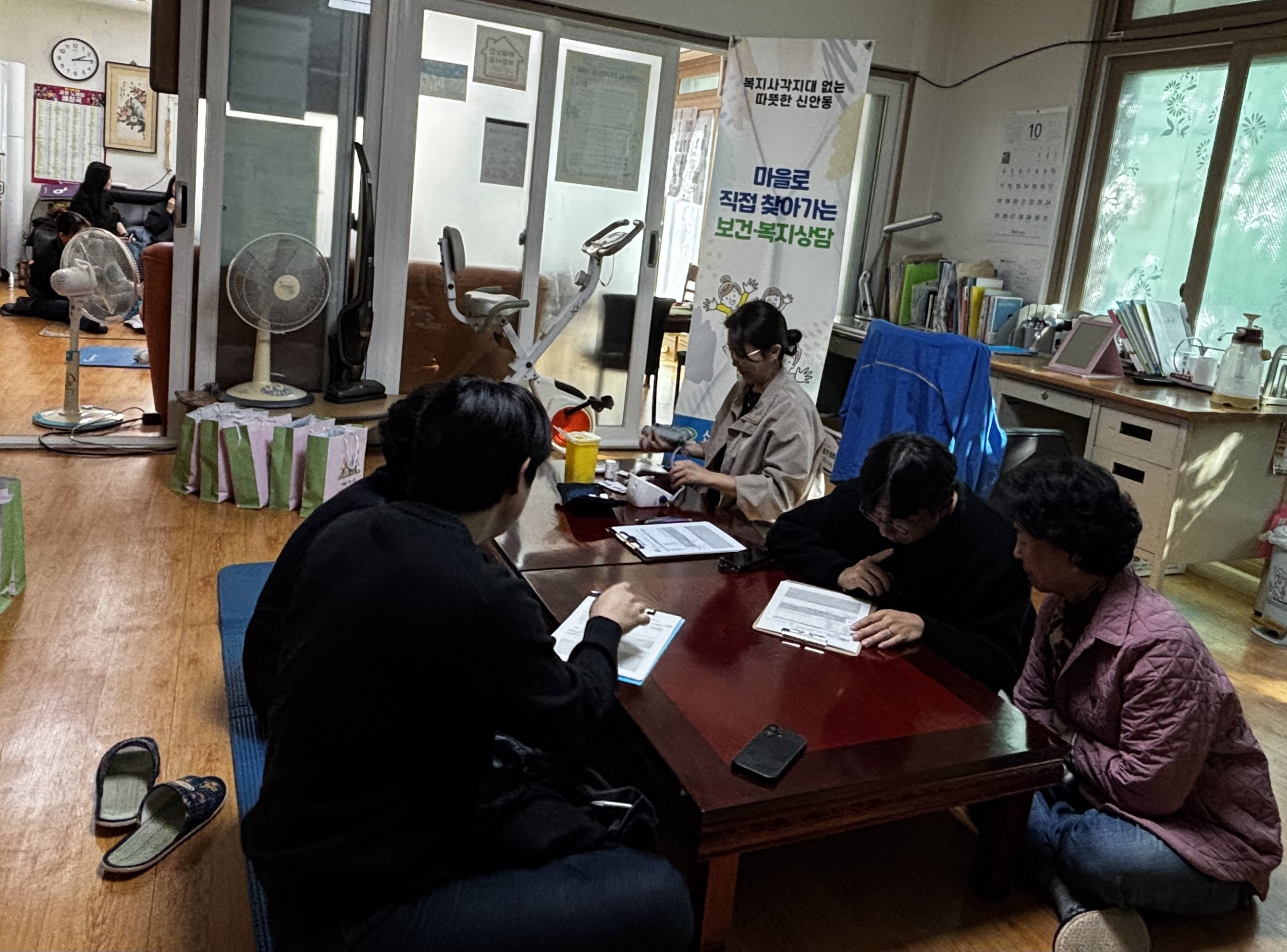 Cheonan City Shinandong, operating mobile health and welfare counseling... strengthening tailored support